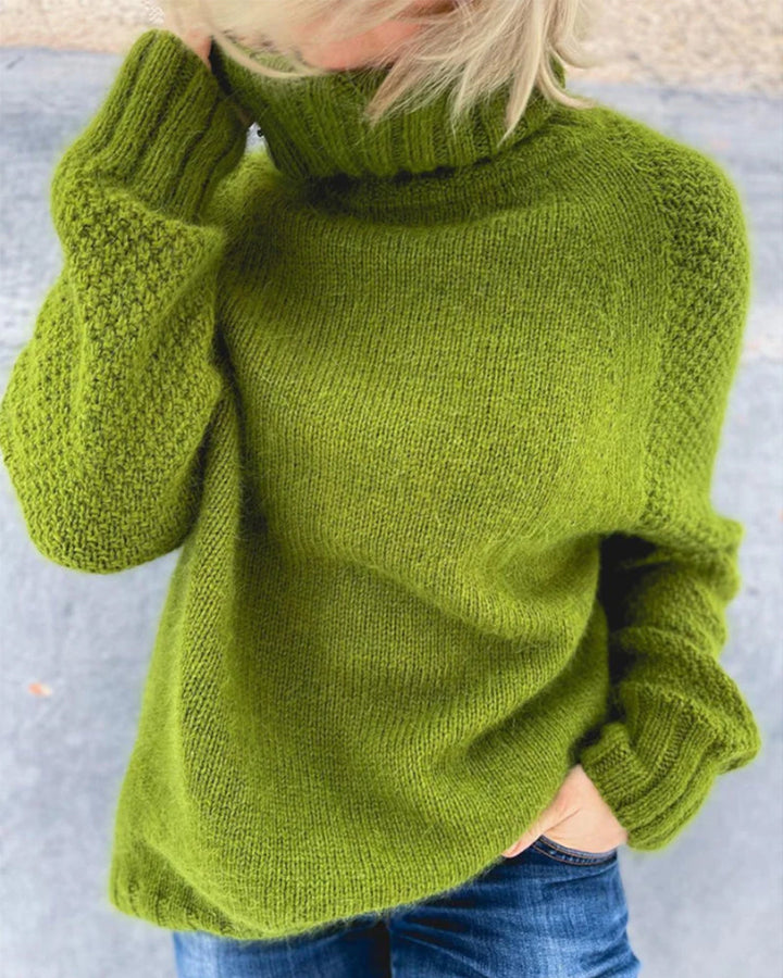 CYARA | OVERSIZED OLIVE GREEN SWEATER